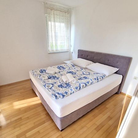 Apartments Vedran Punat Extérieur photo
