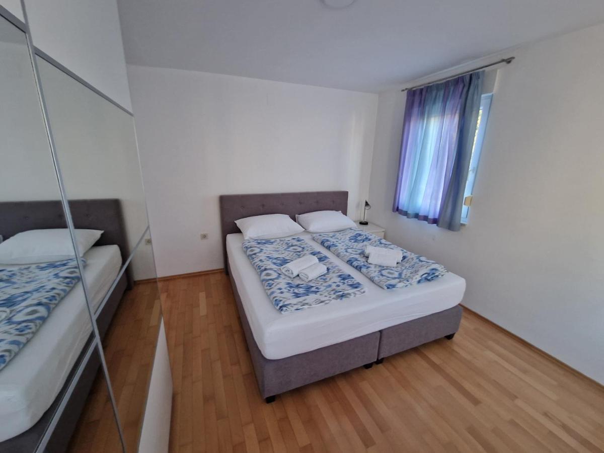 Apartments Vedran Punat Extérieur photo