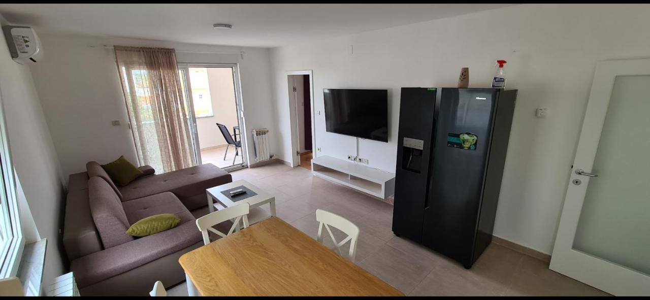 Apartments Vedran Punat Extérieur photo