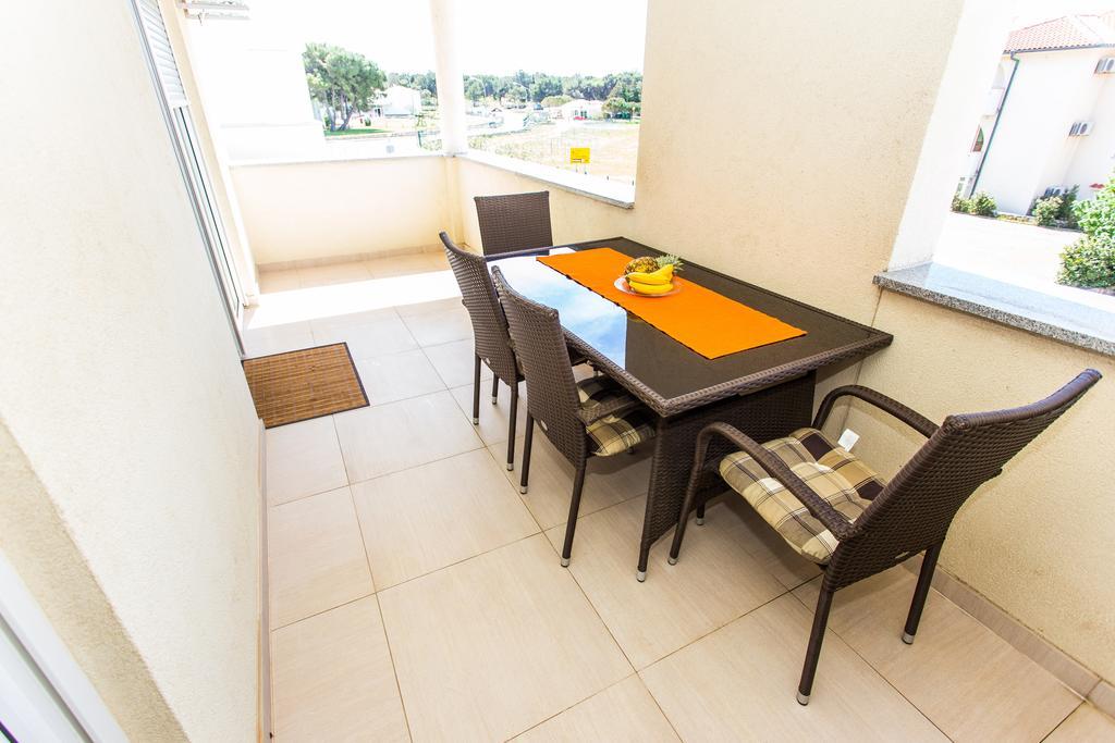 Apartments Vedran Punat Extérieur photo